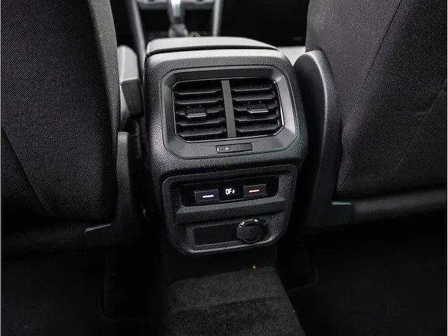 Volkswagen tiguan 2.0 tsi 4motion r-line 190pk automaat 2020 panoramadak 360°camera head-up garantie, x-991-ht - afbeelding 25 van  40