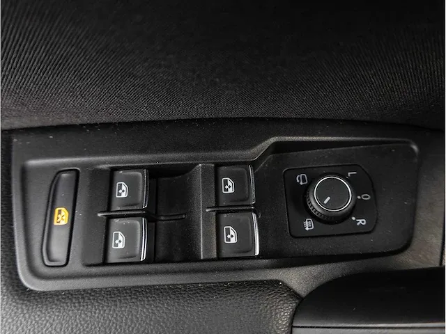 Volkswagen tiguan 2.0 tsi 4motion r-line 190pk automaat 2020 panoramadak 360°camera head-up garantie, x-991-ht - afbeelding 26 van  40