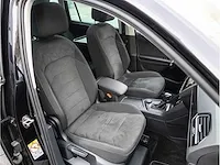 Volkswagen tiguan 2.0 tsi 4motion r-line 190pk automaat 2020 panoramadak 360°camera head-up garantie, x-991-ht - afbeelding 33 van  40