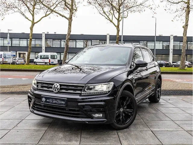 Volkswagen tiguan 2.0 tsi 4motion r-line 190pk automaat 2020 virtual cockpit adaptive cruise 19"inch led dab - afbeelding 1 van  42