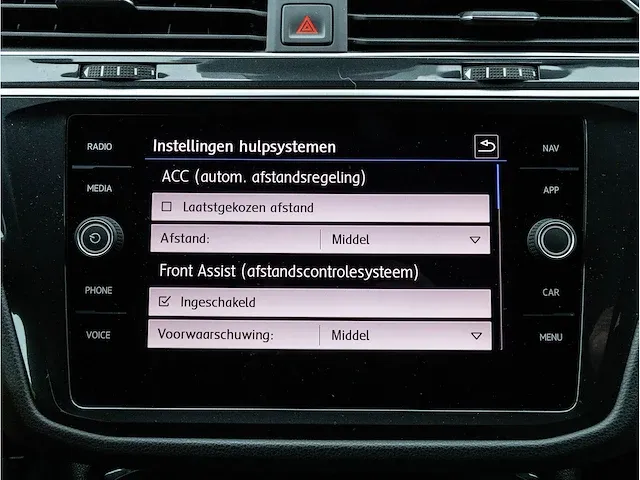 Volkswagen tiguan 2.0 tsi 4motion r-line 190pk automaat 2020 virtual cockpit adaptive cruise 19"inch led dab - afbeelding 14 van  42