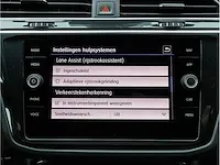 Volkswagen tiguan 2.0 tsi 4motion r-line 190pk automaat 2020 virtual cockpit adaptive cruise 19"inch led dab - afbeelding 15 van  42