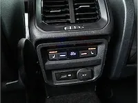 Volkswagen tiguan 2.0 tsi 4motion r-line 190pk automaat 2020 virtual cockpit adaptive cruise 19"inch led dab - afbeelding 21 van  42