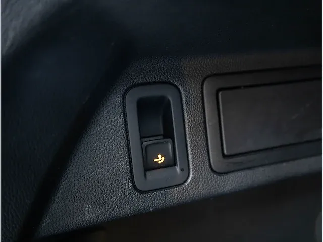 Volkswagen tiguan 2.0 tsi 4motion r-line 190pk automaat 2020 virtual cockpit adaptive cruise 19"inch led dab - afbeelding 26 van  42