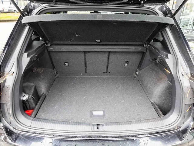Volkswagen tiguan 2.0 tsi 4motion r-line 190pk automaat 2020 virtual cockpit adaptive cruise 19"inch led dab - afbeelding 32 van  42