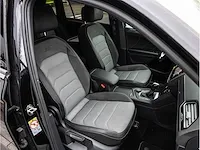 Volkswagen tiguan 2.0 tsi 4motion r-line 190pk automaat 2020 virtual cockpit adaptive cruise 19"inch led dab - afbeelding 35 van  42