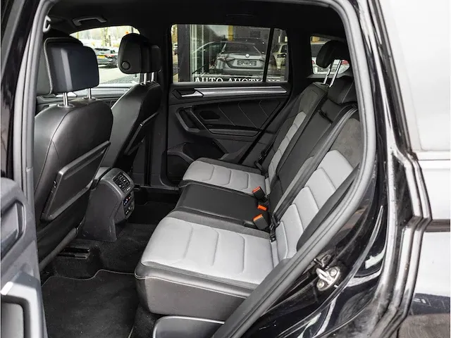 Volkswagen tiguan 2.0 tsi 4motion r-line 190pk automaat 2020 virtual cockpit adaptive cruise 19"inch led dab - afbeelding 37 van  42