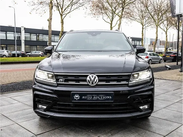 Volkswagen tiguan 2.0 tsi 4motion r-line 190pk automaat 2020 virtual cockpit adaptive cruise 19"inch led dab - afbeelding 41 van  42