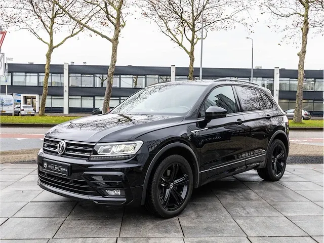 Volkswagen tiguan 2.0 tsi 4motion r-line 190pk automaat 2020 virtual cockpit adaptive cruise 19"inch led dab - afbeelding 42 van  42