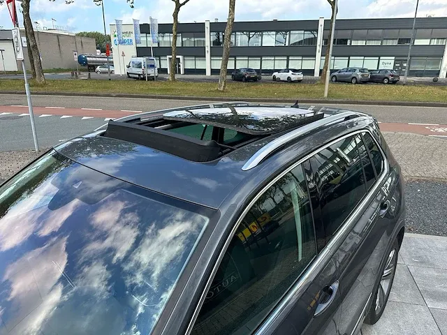 Volkswagen tiguan 2.0 tsi 4motion r-line 230pk automaat 2019 panoramadak head-up camera adaptive cruise 19"inch - afbeelding 2 van  30