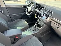 Volkswagen tiguan 2.0 tsi 4motion r-line 230pk automaat 2019 panoramadak head-up camera adaptive cruise 19"inch - afbeelding 6 van  30
