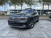 Volkswagen tiguan 2.0 tsi 4motion r-line 230pk automaat 2019 panoramadak head-up camera adaptive cruise 19"inch - afbeelding 1 van  30