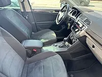 Volkswagen tiguan 2.0 tsi 4motion r-line 230pk automaat 2019 panoramadak head-up camera adaptive cruise 19"inch - afbeelding 21 van  30