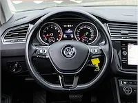 Volkswagen tiguan 2.0 tsi 4motion r-line 230pk automaat 2019 panoramadak head-up camera adaptive cruise 19"inch - afbeelding 11 van  46