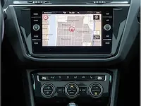Volkswagen tiguan 2.0 tsi 4motion r-line 230pk automaat 2019 panoramadak head-up camera adaptive cruise 19"inch - afbeelding 15 van  46