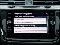 Volkswagen tiguan 2.0 tsi 4motion r-line 230pk automaat 2019 panoramadak head-up camera adaptive cruise 19"inch - afbeelding 21 van  46