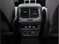 Volkswagen tiguan 2.0 tsi 4motion r-line 230pk automaat 2019 panoramadak head-up camera adaptive cruise 19"inch - afbeelding 29 van  46