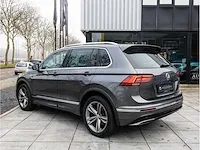 Volkswagen tiguan 2.0 tsi 4motion r-line 230pk automaat 2019 panoramadak head-up camera adaptive cruise 19"inch - afbeelding 23 van  46