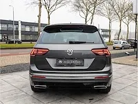 Volkswagen tiguan 2.0 tsi 4motion r-line 230pk automaat 2019 panoramadak head-up camera adaptive cruise 19"inch - afbeelding 34 van  46