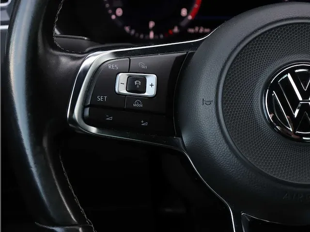 Volkswagen tiguan 2.0 tsi 4motion r-line |pano| l-985-vj - afbeelding 6 van  66