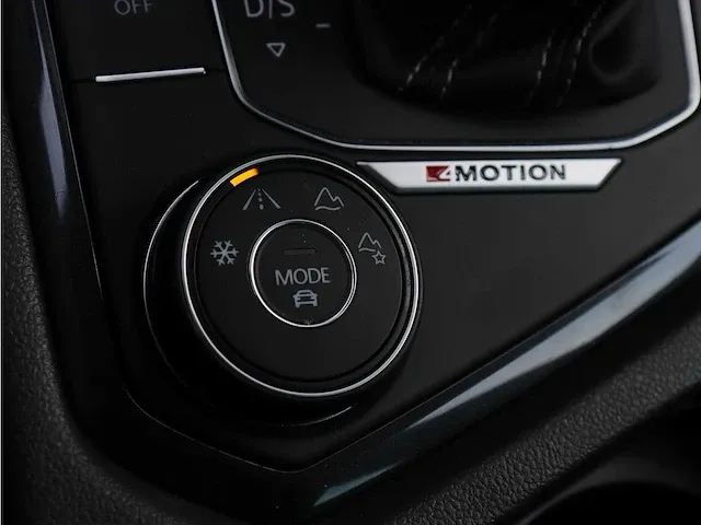 Volkswagen tiguan 2.0 tsi 4motion r-line |pano| l-985-vj - afbeelding 11 van  66