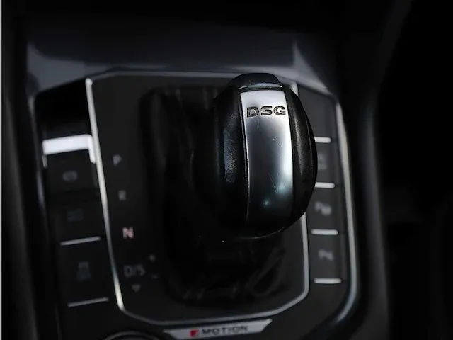 Volkswagen tiguan 2.0 tsi 4motion r-line |pano| l-985-vj - afbeelding 13 van  66