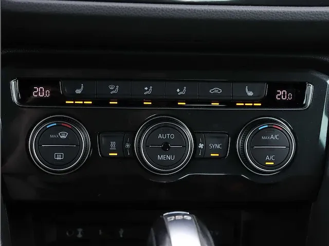 Volkswagen tiguan 2.0 tsi 4motion r-line |pano| l-985-vj - afbeelding 37 van  66