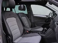 Volkswagen tiguan 2.0 tsi 4motion r-line |pano| l-985-vj - afbeelding 54 van  66