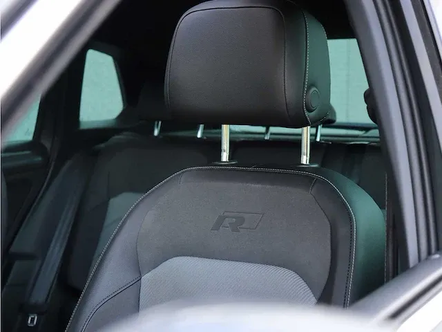 Volkswagen tiguan 2.0 tsi 4motion r-line |pano| l-985-vj - afbeelding 64 van  66