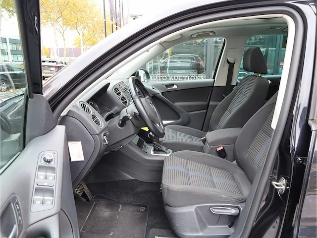 Volkswagen tiguan 2.0 tsi sport&style 4motion 2010, 78-lxf-2 - afbeelding 3 van  42