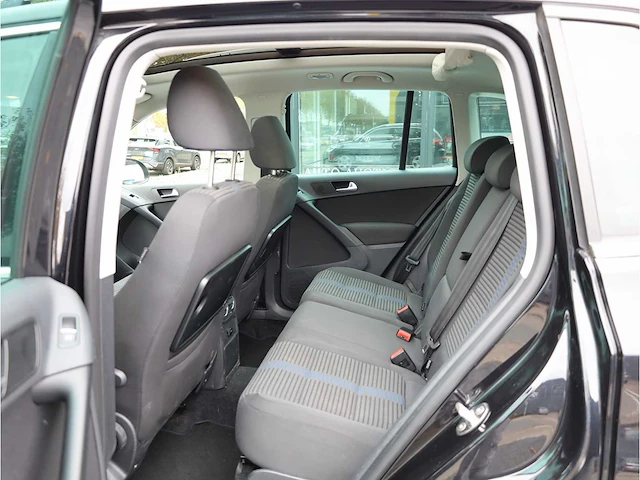 Volkswagen tiguan 2.0 tsi sport&style 4motion 2010, 78-lxf-2 - afbeelding 18 van  42