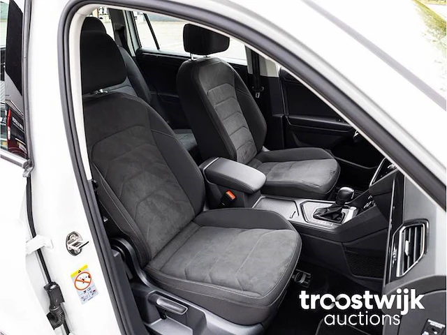 Volkswagen tiguan allspace 1.5 tsi highline 7-persoons automaat 2021 panoramadak keyless go & entry achteruitrijcamera led carplay - afbeelding 33 van  44