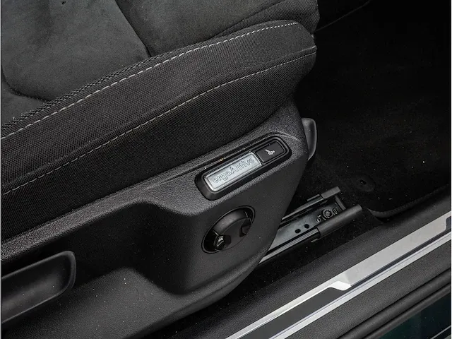 Volkswagen tiguan allspace 2.0 tsi 4motion highline 190pk automaat 2019 panodak head-up keyless virtual standkachel - afbeelding 32 van  55