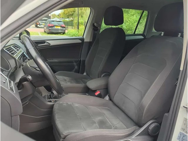 Volkswagen tiguan comfortline business 1.4 tsi 2017 | n-434-gs i - afbeelding 24 van  29