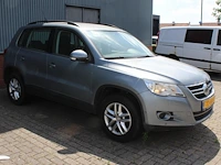 Volkswagen tiguan met kenteken 70-hsk-1 - afbeelding 5 van  12
