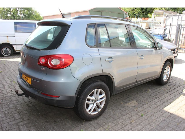 Volkswagen tiguan met kenteken 70-hsk-1 - afbeelding 6 van  12