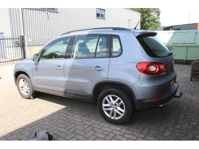 Volkswagen tiguan met kenteken 70-hsk-1 - afbeelding 7 van  12