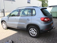 Volkswagen tiguan met kenteken 70-hsk-1 - afbeelding 7 van  12