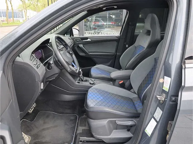 Volkswagen tiguan r 2.0 tsi 4motion 320pk 2021 panodak akrapovic 360°camera matrix iq light harman/kardon 21"inch - afbeelding 5 van  44