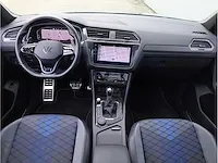 Volkswagen tiguan r 2.0 tsi 4motion 320pk 2021 panodak akrapovic 360°camera matrix iq light harman/kardon 21"inch - afbeelding 8 van  44