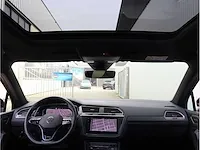 Volkswagen tiguan r 2.0 tsi 4motion 320pk 2021 panodak akrapovic 360°camera matrix iq light harman/kardon 21"inch - afbeelding 9 van  44