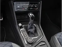 Volkswagen tiguan r 2.0 tsi 4motion 320pk 2021 panodak akrapovic 360°camera matrix iq light harman/kardon 21"inch - afbeelding 15 van  44