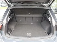 Volkswagen tiguan r 2.0 tsi 4motion 320pk 2021 panodak akrapovic 360°camera matrix iq light harman/kardon 21"inch - afbeelding 35 van  44