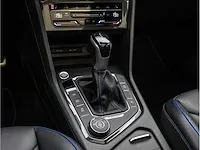 Volkswagen tiguan r 2.0 tsi 4motion 320pk automaat 2021 panodak akrapovic keyless 360°camera 21"inch, t-622-sp - afbeelding 26 van  51