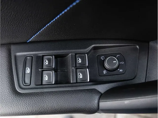 Volkswagen tiguan r 2.0 tsi 4motion 320pk automaat 2021 panodak akrapovic keyless 360°camera 21"inch, t-622-sp - afbeelding 30 van  51