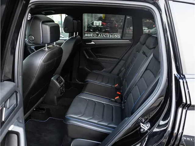 Volkswagen tiguan r 2.0 tsi 4motion 320pk automaat 2021 panodak akrapovic keyless 360°camera 21"inch, t-622-sp - afbeelding 46 van  51