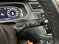 Volkswagen tiguan r-line 1.5 tsi act highline business 150pk 2020, h-128-nt - afbeelding 19 van  50