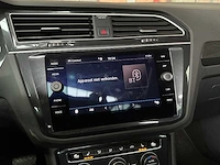 Volkswagen tiguan r-line 1.5 tsi act highline business 150pk 2020, h-128-nt - afbeelding 24 van  50