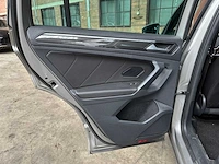 Volkswagen tiguan r-line 1.5 tsi act highline business 150pk 2020, h-128-nt - afbeelding 30 van  50