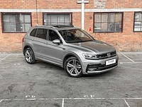 Volkswagen tiguan r-line 1.5 tsi act highline business 150pk 2020, h-128-nt - afbeelding 49 van  50